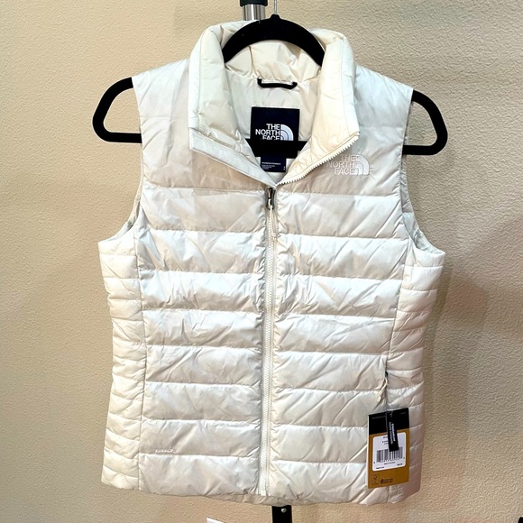 The North Face Jackets & Blazers - NWT The North Face Aconcagua White Puffer Vest - S